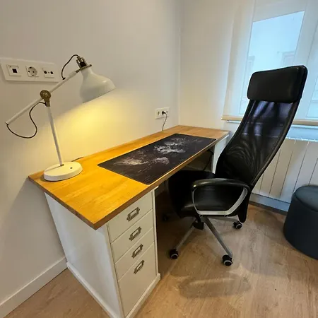 Piso De 2 En Centro, Zona Muy Tranquila Con Playa A 2 Min Andando Apartamento