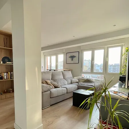 Апартаменты Piso De 2 En Centro, Zona Muy Tranquila Con Playa A 2 Min Andando Хихон